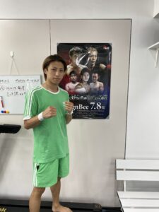 Read more about the article 荒木トレーナー試合決定！